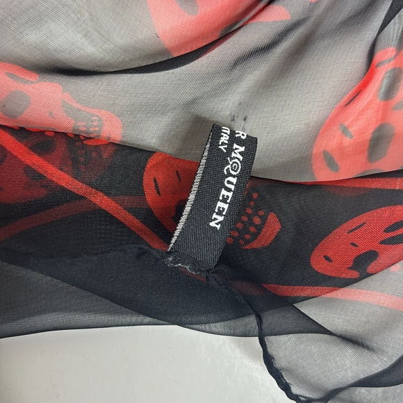 Skull Scarf | Red & Black Skull Scarf | Accessory | Alternative Punk Look Alike - Picture 5 of 7